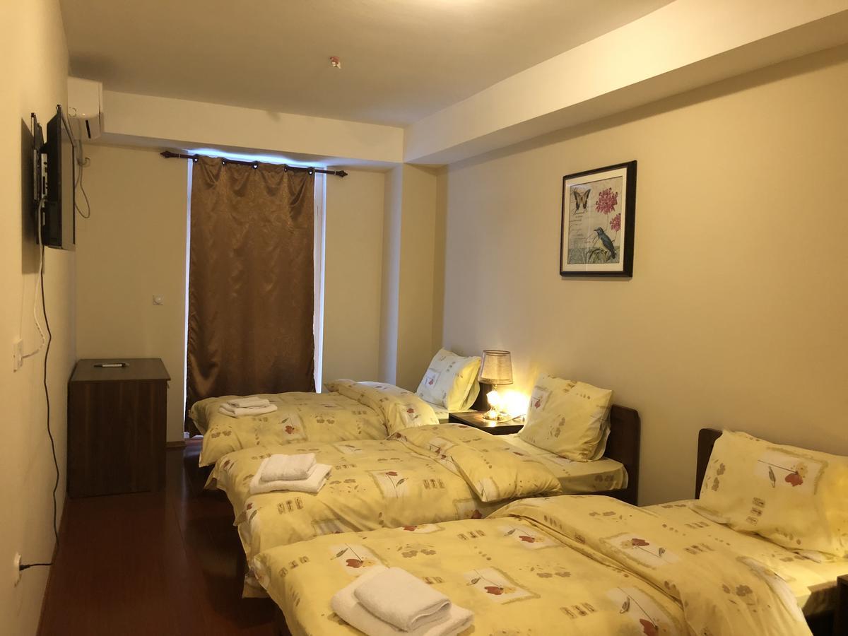 Hotel Prestige Струга Екстер'єр фото